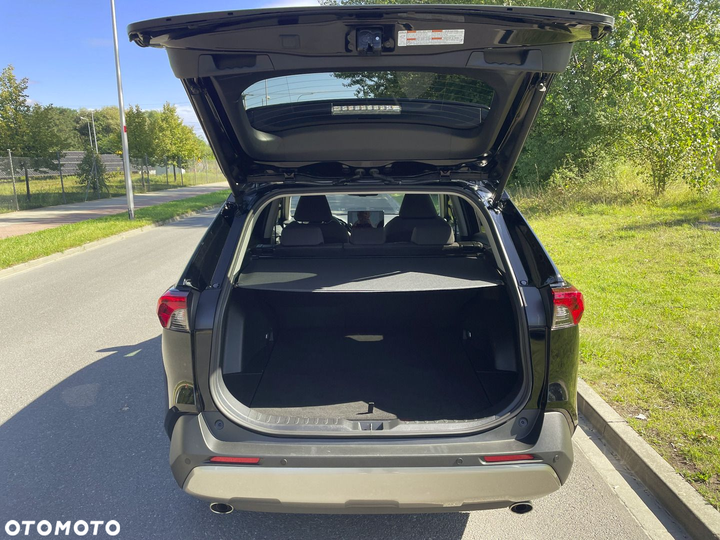Toyota RAV4 - 11