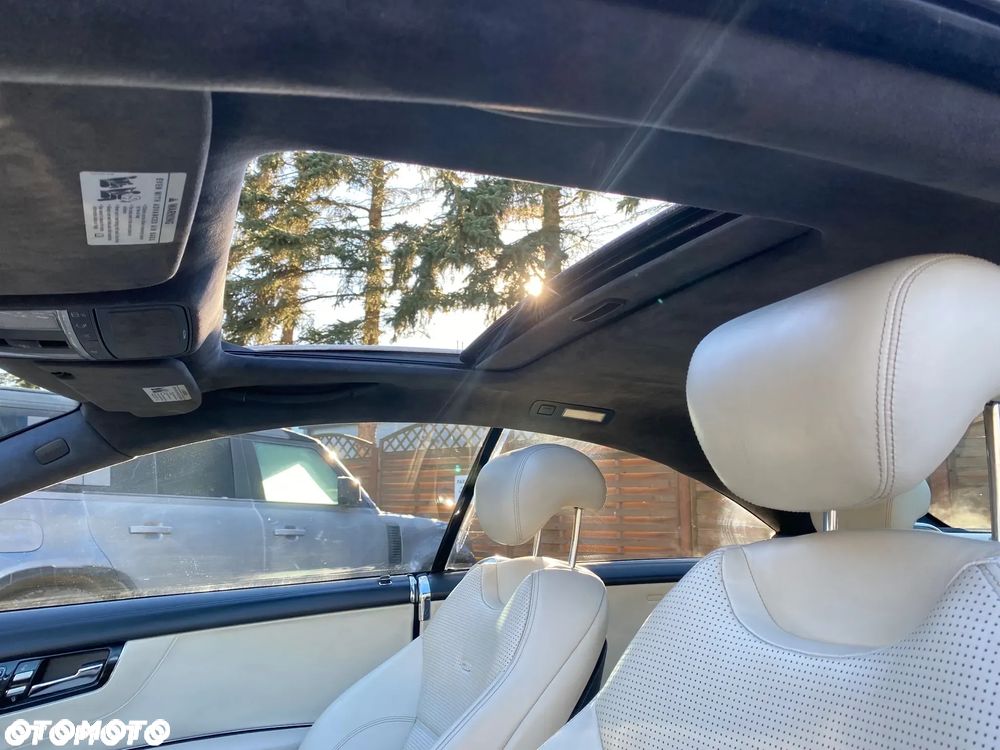 Mercedes-Benz CL 63 AMG - 21