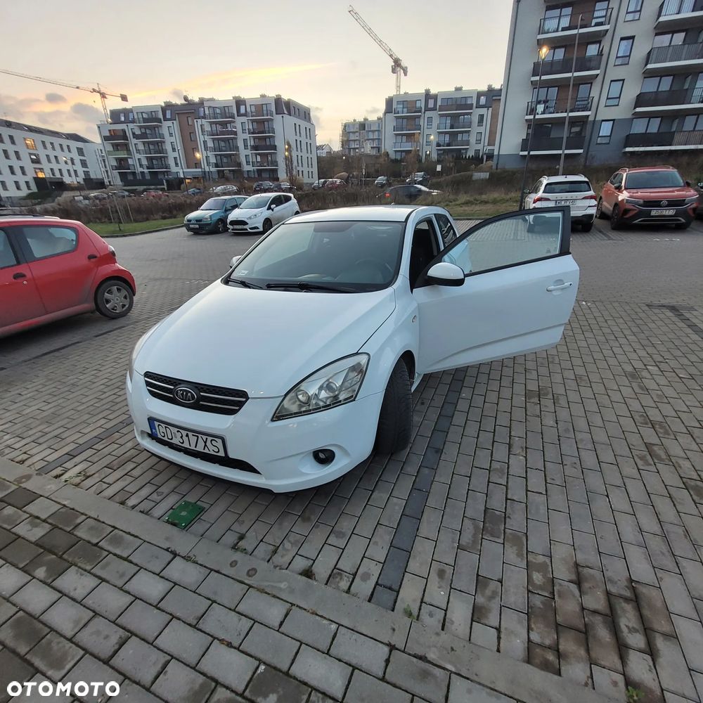 Kia ProCeed 1.6 Crdi Comfort - 13