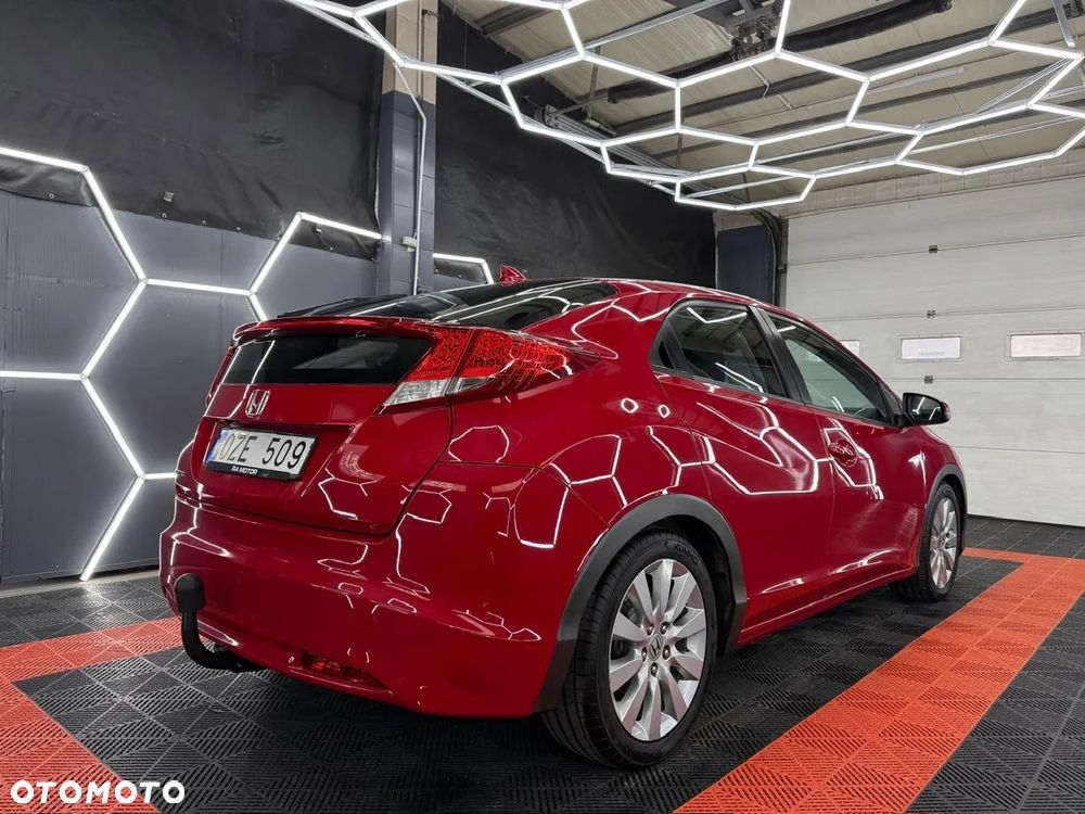 Honda Civic 1.8 i-VTEC Sport - 10