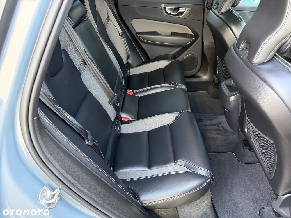 Volvo XC 60 B4 B Inscription - 28