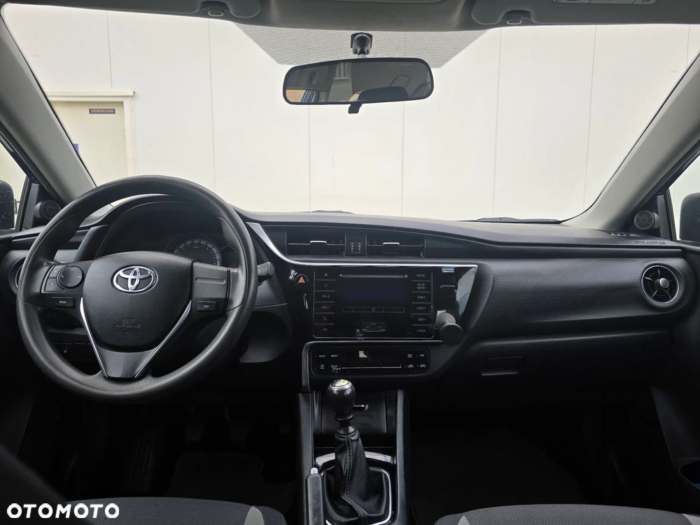 Toyota Auris 1.6 Classic Plus - 9