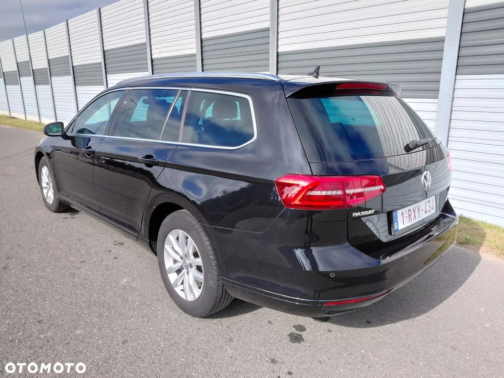 Volkswagen Passat Variant 1.6 TDI (BlueMotion Technology) Comfortline - 3