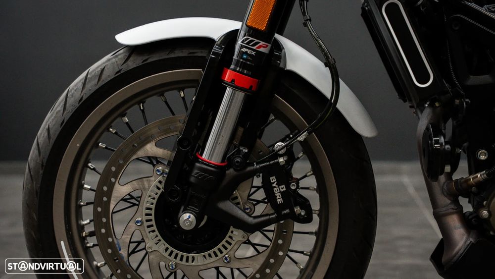 Husqvarna Vitpilen 401 - 12