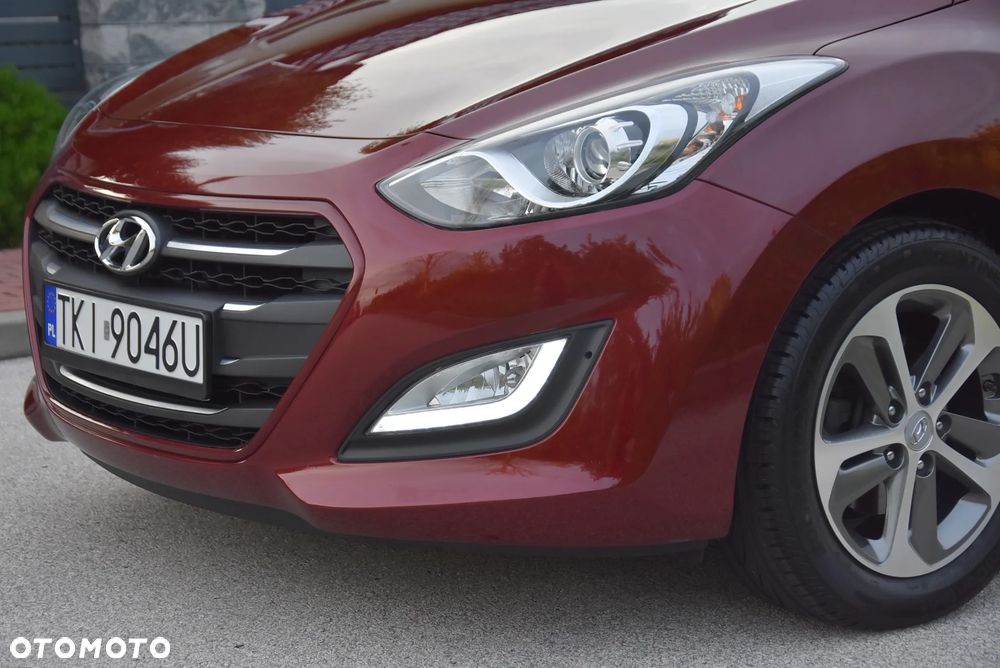 Hyundai i30 blue 1.4 YES Gold - 15