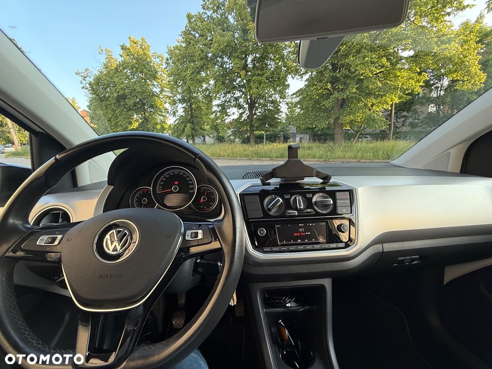 Volkswagen up! TSI high - 14