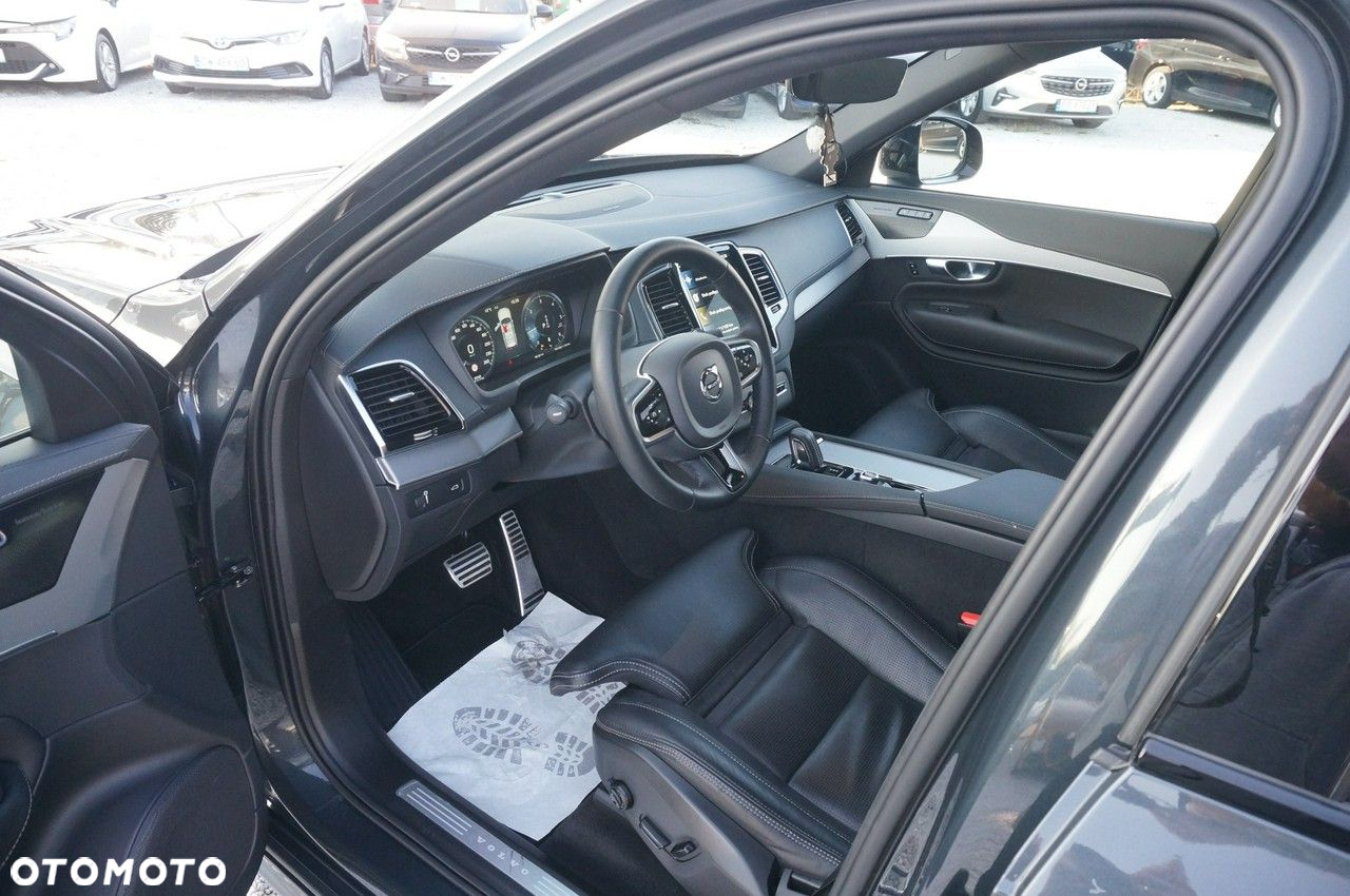 Volvo XC 90 - 18