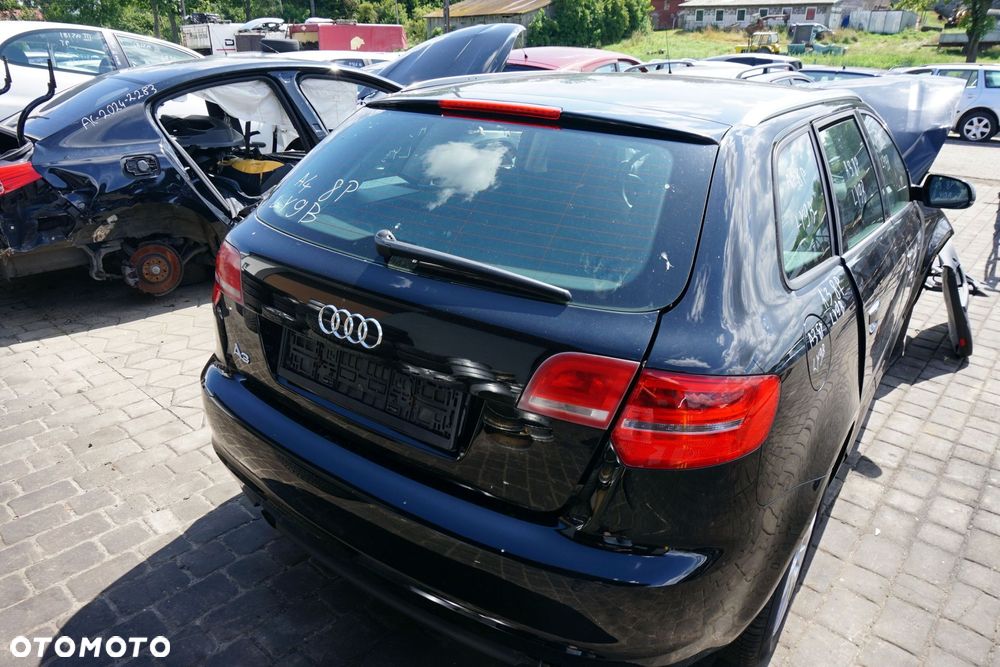 KLAPA BAGAŻNIKA TYLNA A3 8P LIFT 5D HB LY9B  CZARNY AUDI 2008-2013 - 2