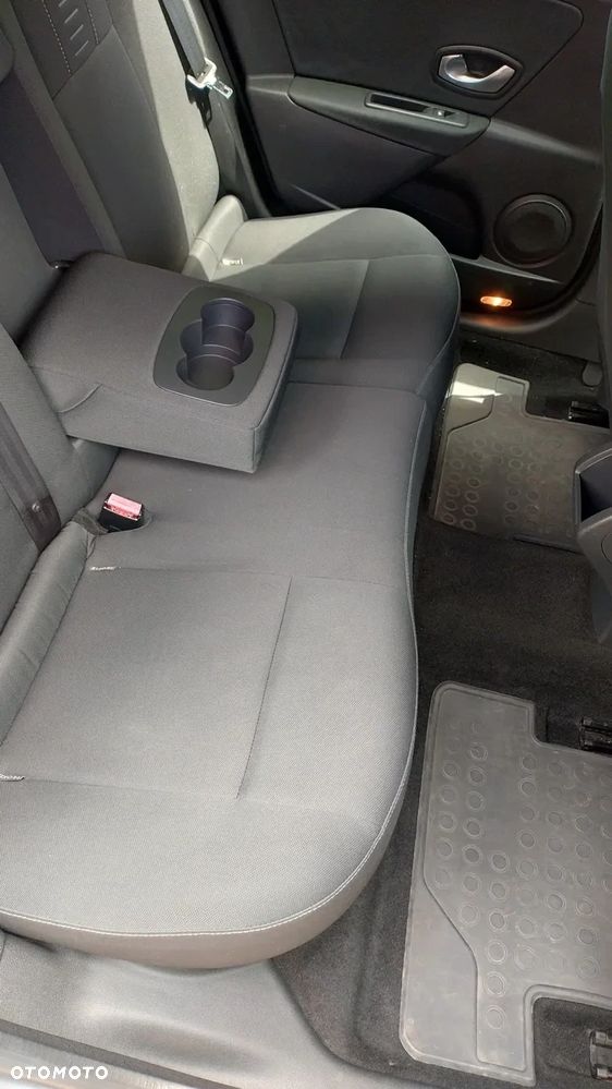 Renault Megane 1.5 dCi Authentique - 12