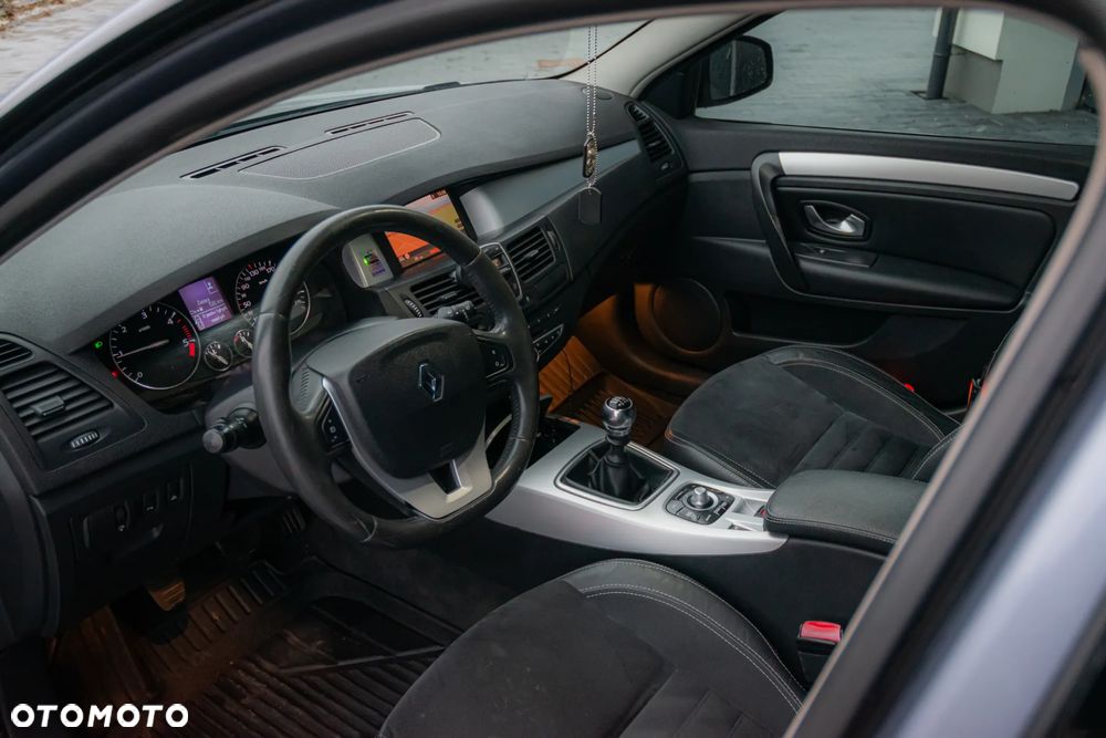 Renault Laguna 2.0 DCi Confort Dynamique - 9