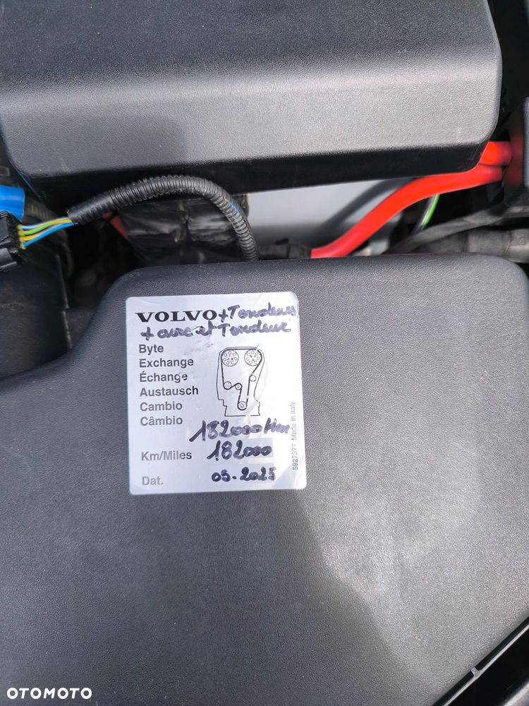 Volvo V40 D2 Momentum - 27