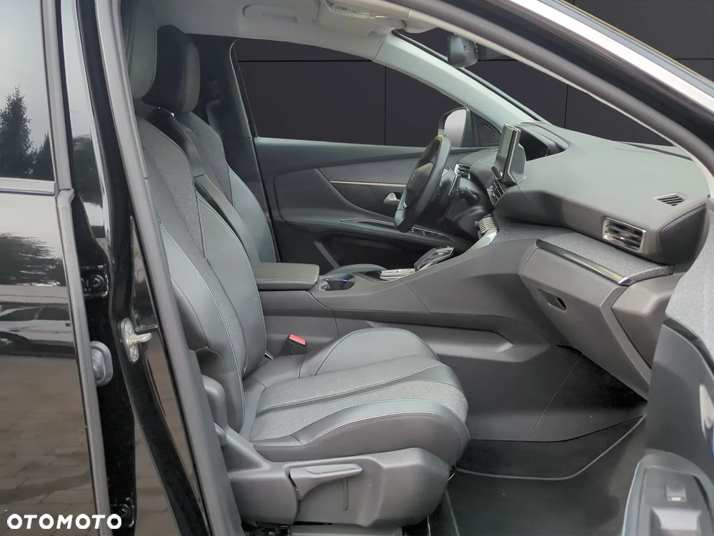 Peugeot 3008 1.2 PureTech Allure S&S EAT8 - 17