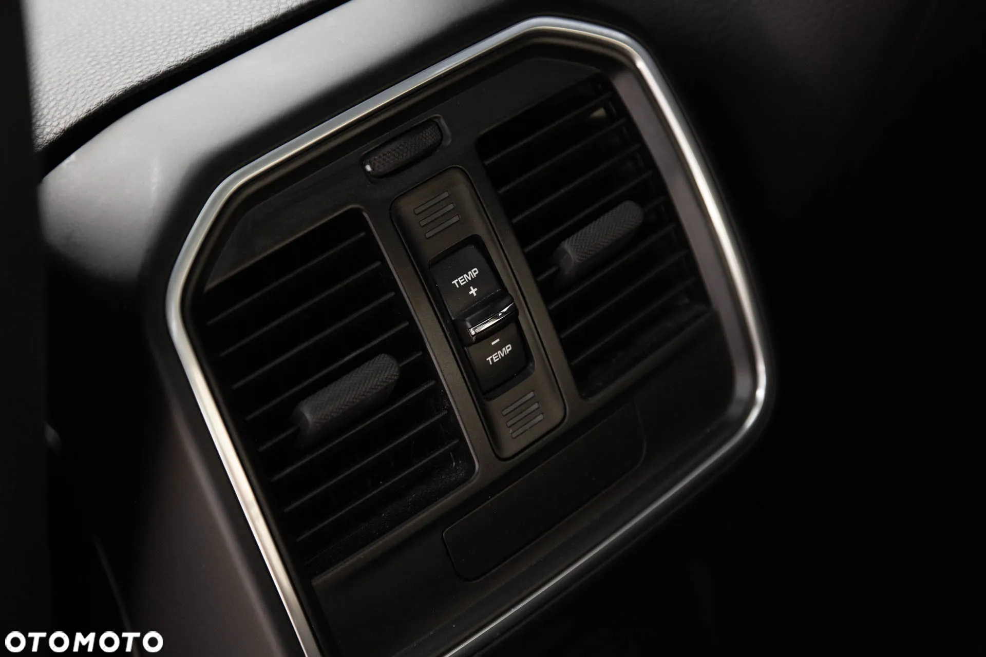 Porsche Macan Standard - 31