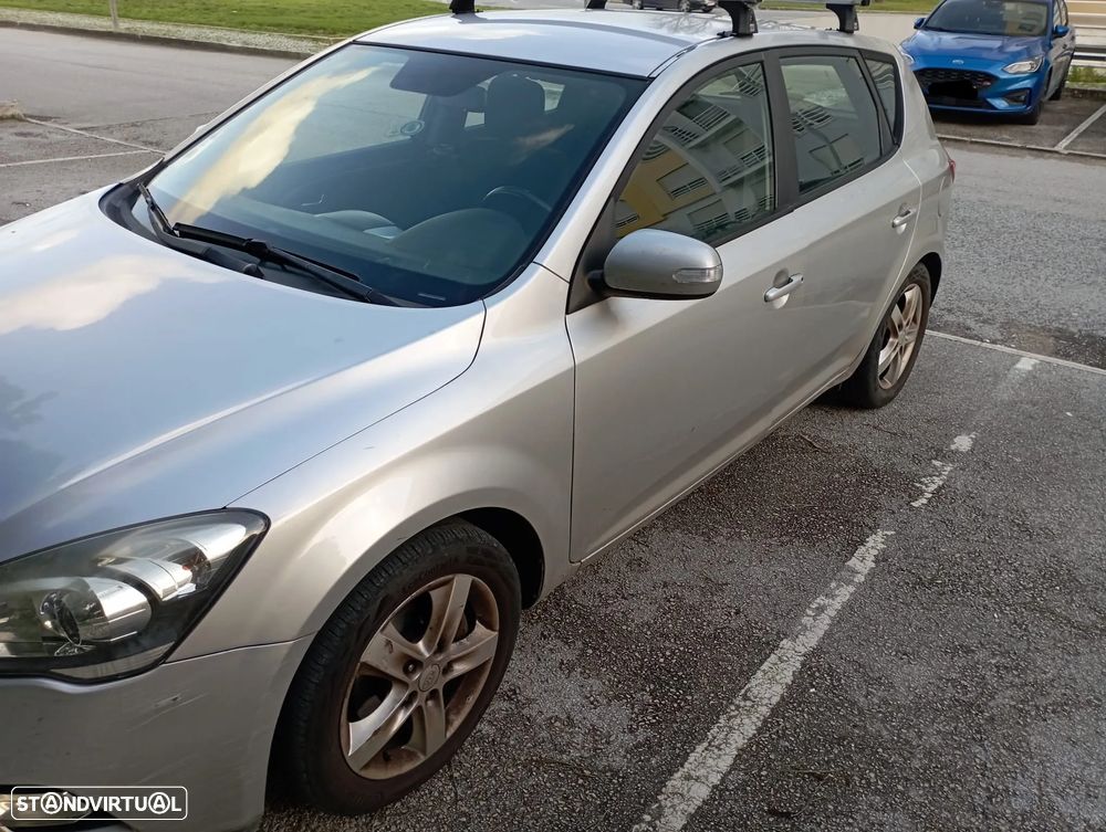 Kia Ceed 1.6 CRDi EX ISG - 6