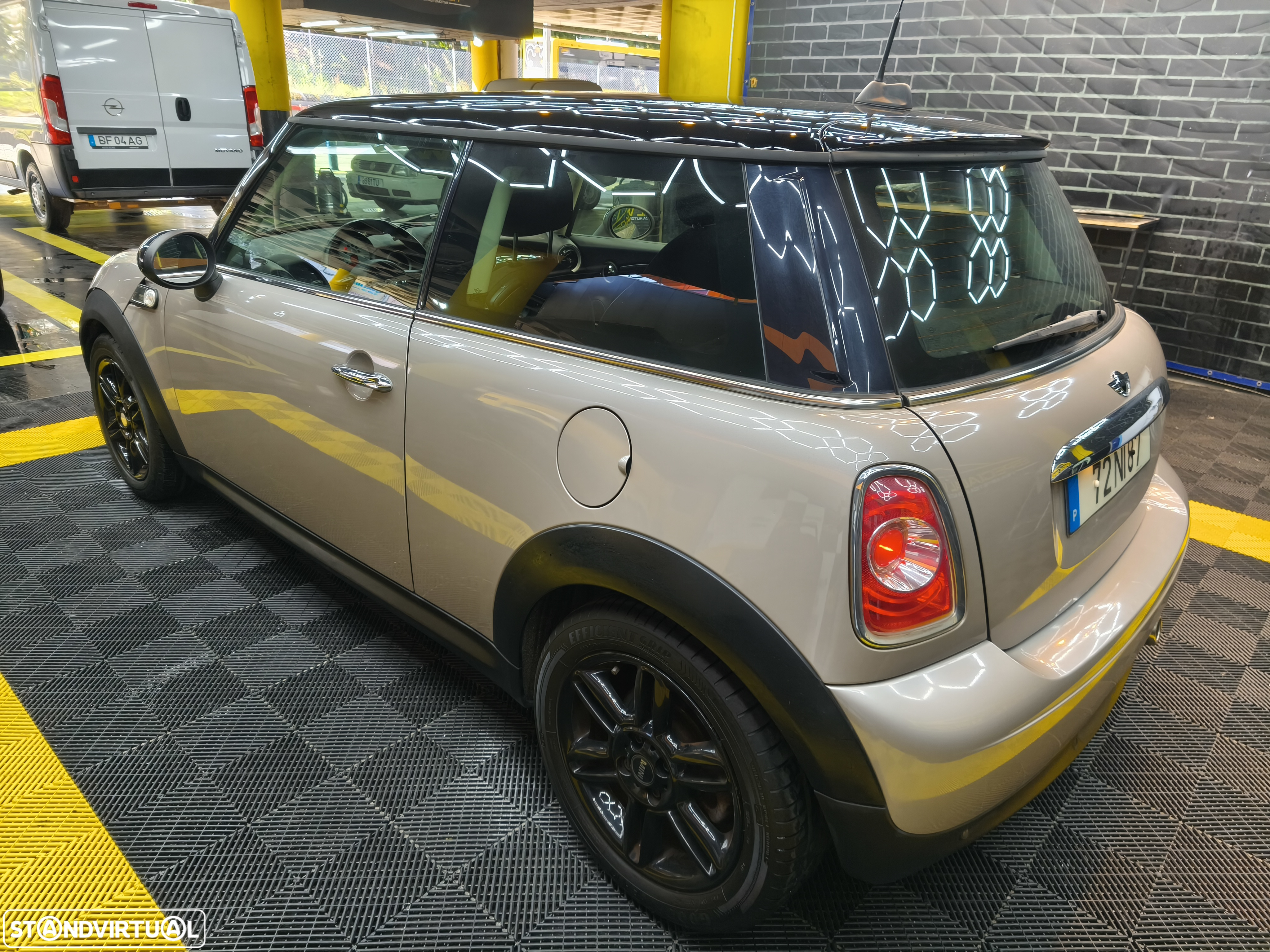 MINI 3 Portas One D - 7