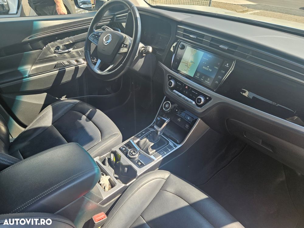 SsangYong Korando - 8