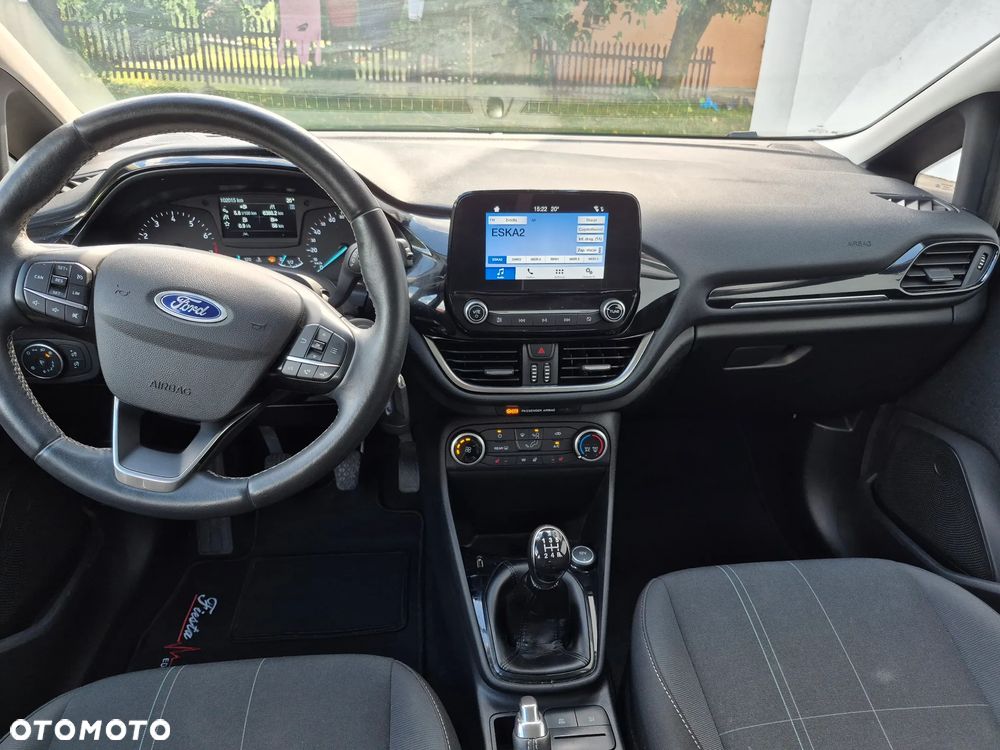Ford Fiesta 1.1 S&S TITANIUM - 12
