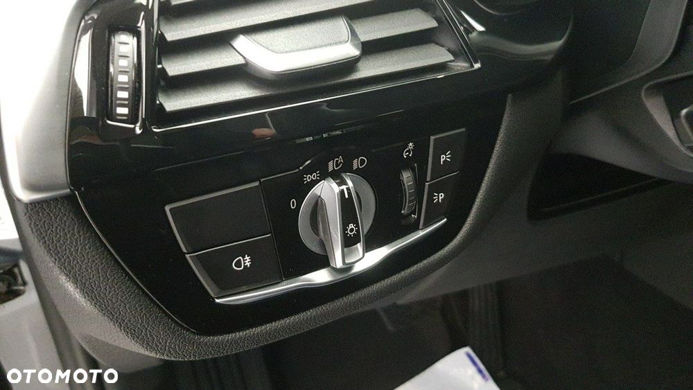 BMW Seria 5 - 25
