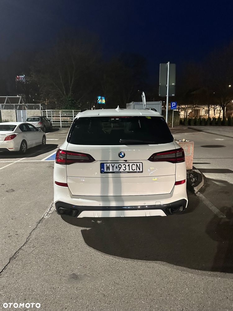 BMW X5 xDrive40i mHEV - 4
