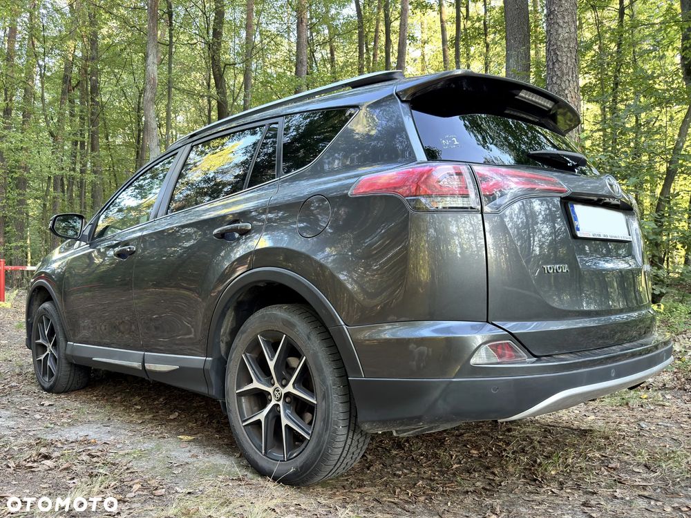 Toyota RAV4 - 29