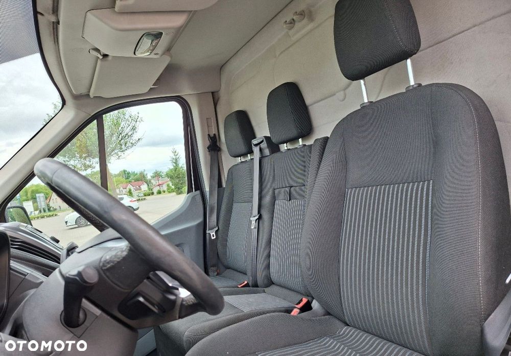 Ford Transit - 18