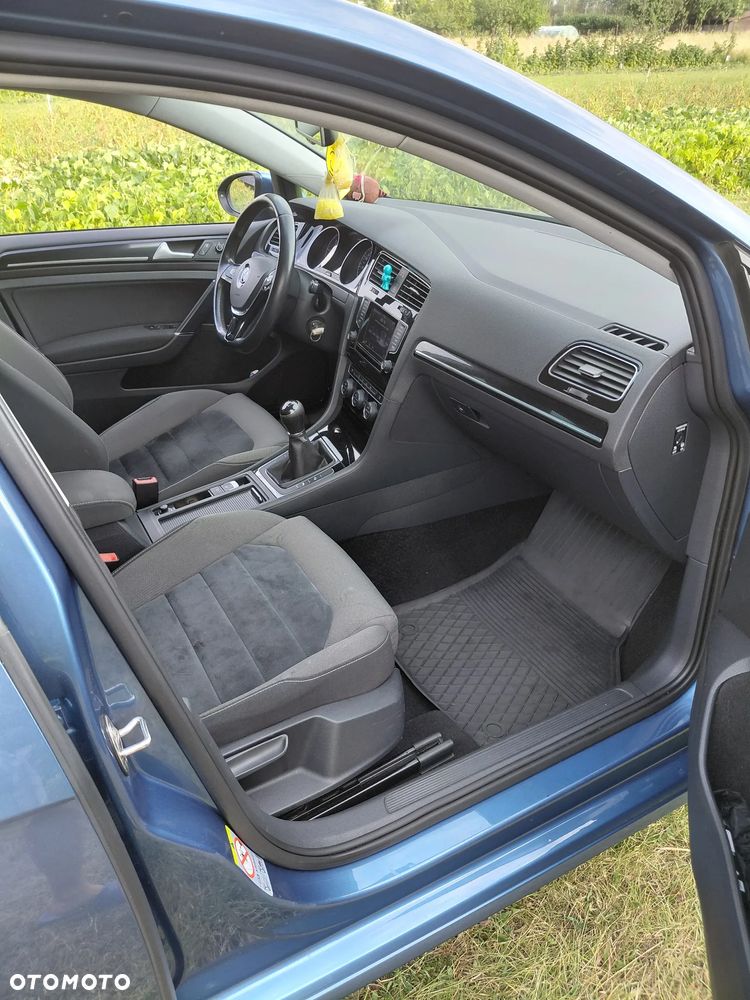 Volkswagen Golf 1.6 TDI DPF Highline - 18