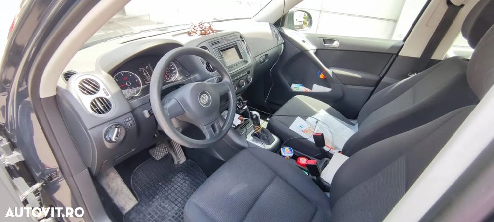 Volkswagen Tiguan - 10