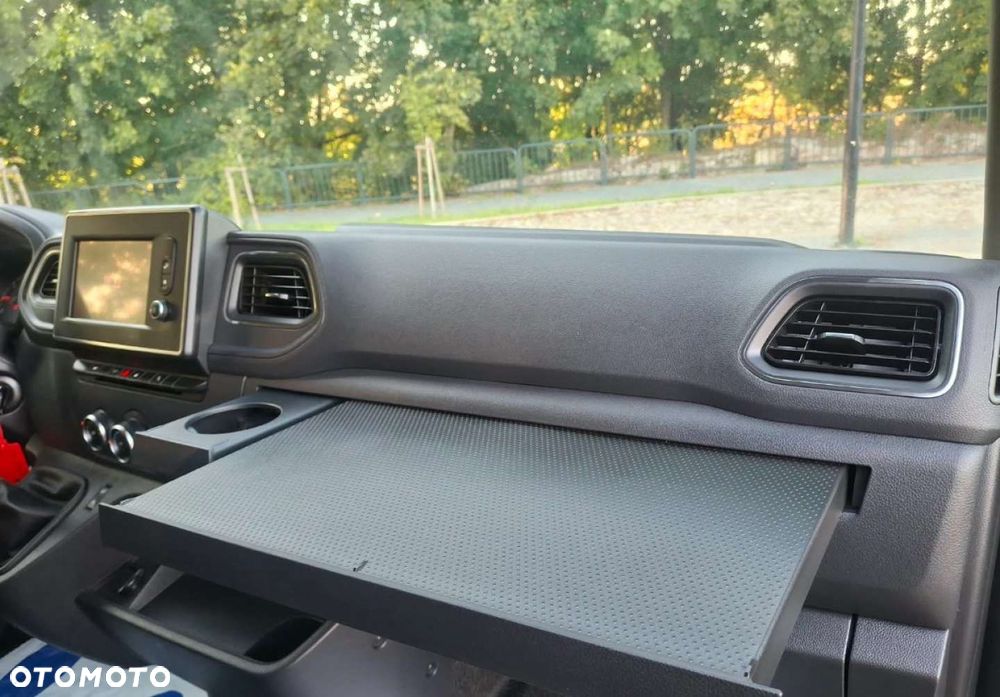 Renault Master - 32