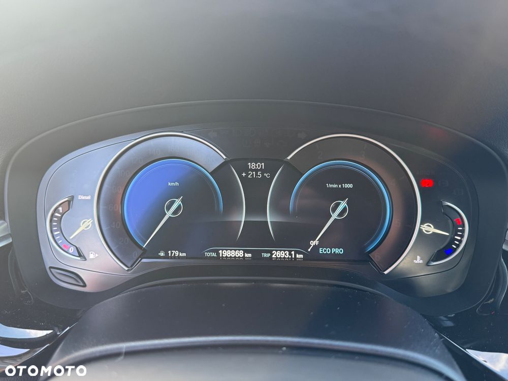 BMW Seria 5 520d xDrive Sport Line sport - 12