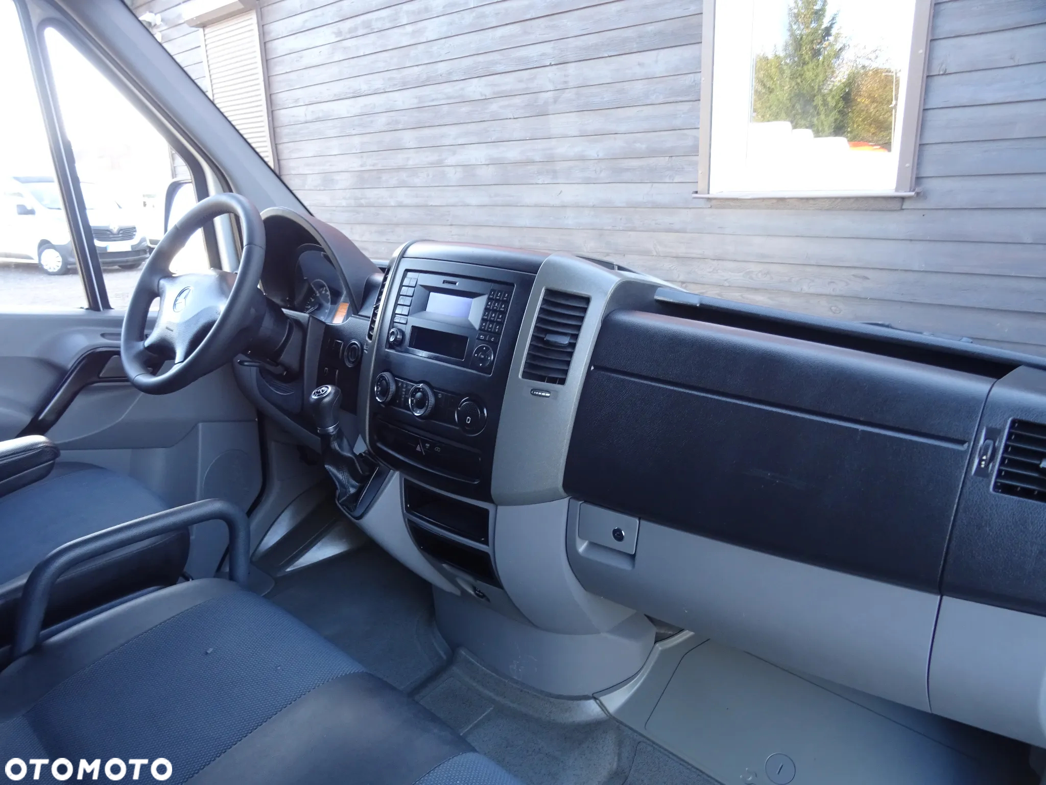 Mercedes-Benz SPRINTER - 13