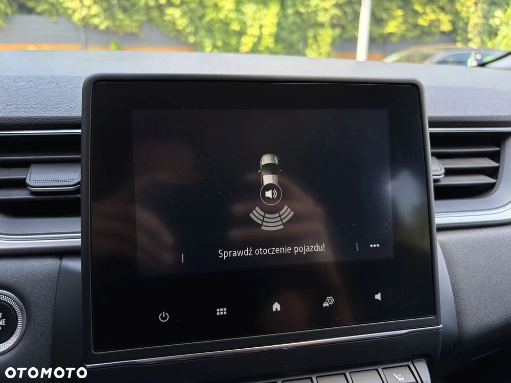 Renault Captur TCe 100 BUSINESS EDITION - 26