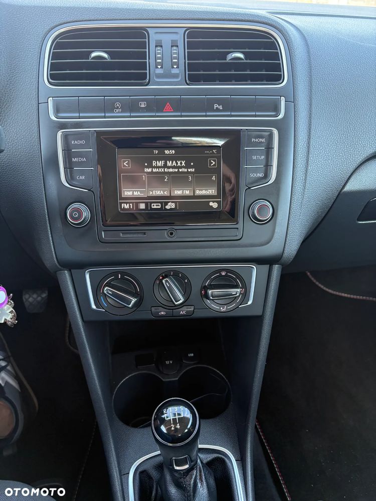 Volkswagen Polo - 6