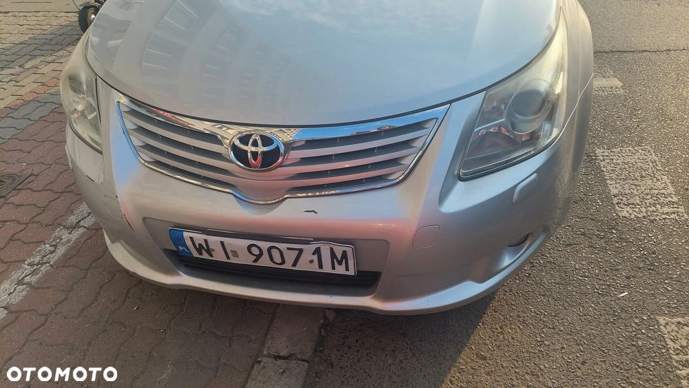 Toyota Avensis 1.6 Luna - 3