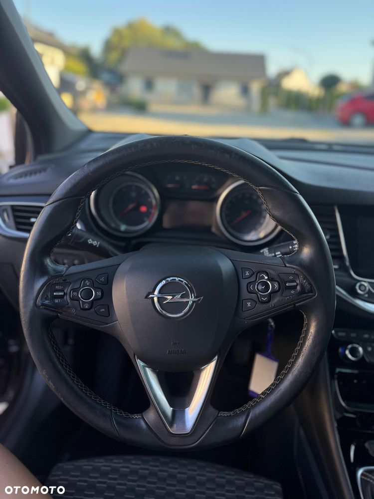 Opel Astra 1.4 T Dynamic - 27