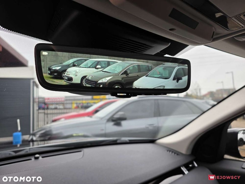 Land Rover Discovery Sport - 25