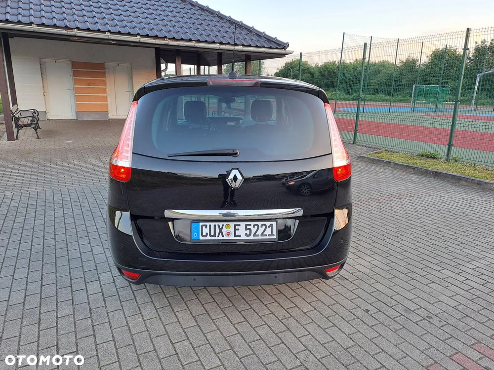 Renault Grand Scenic 2.0 16V 140 CVT Bose Edition - 10