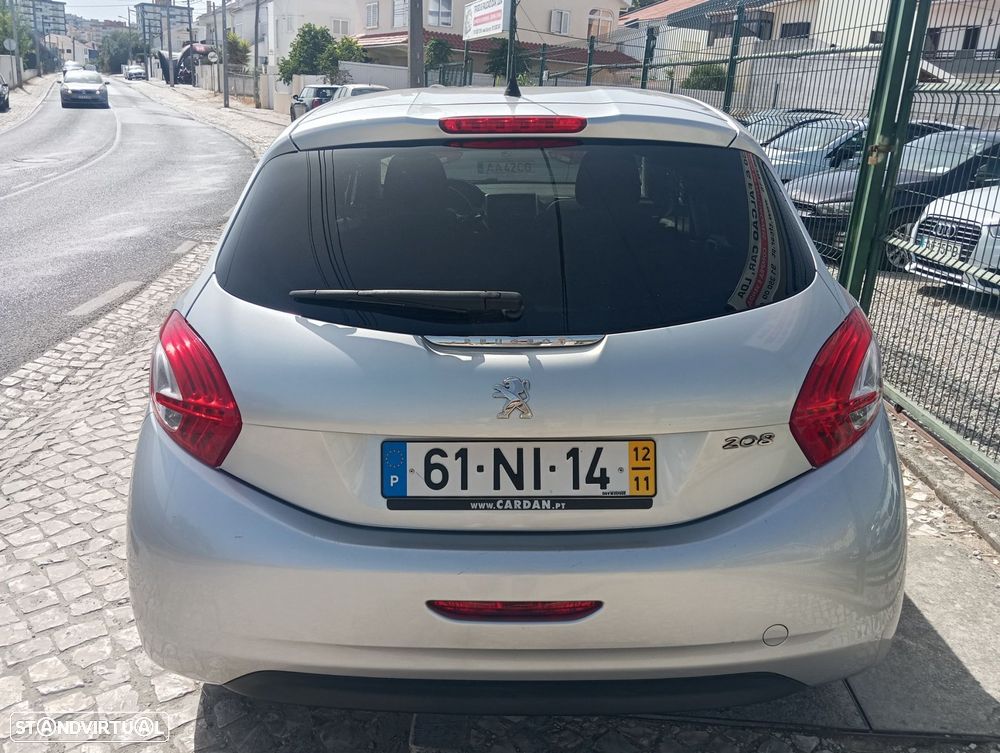 Peugeot 208 1.4 HDi Active - 4