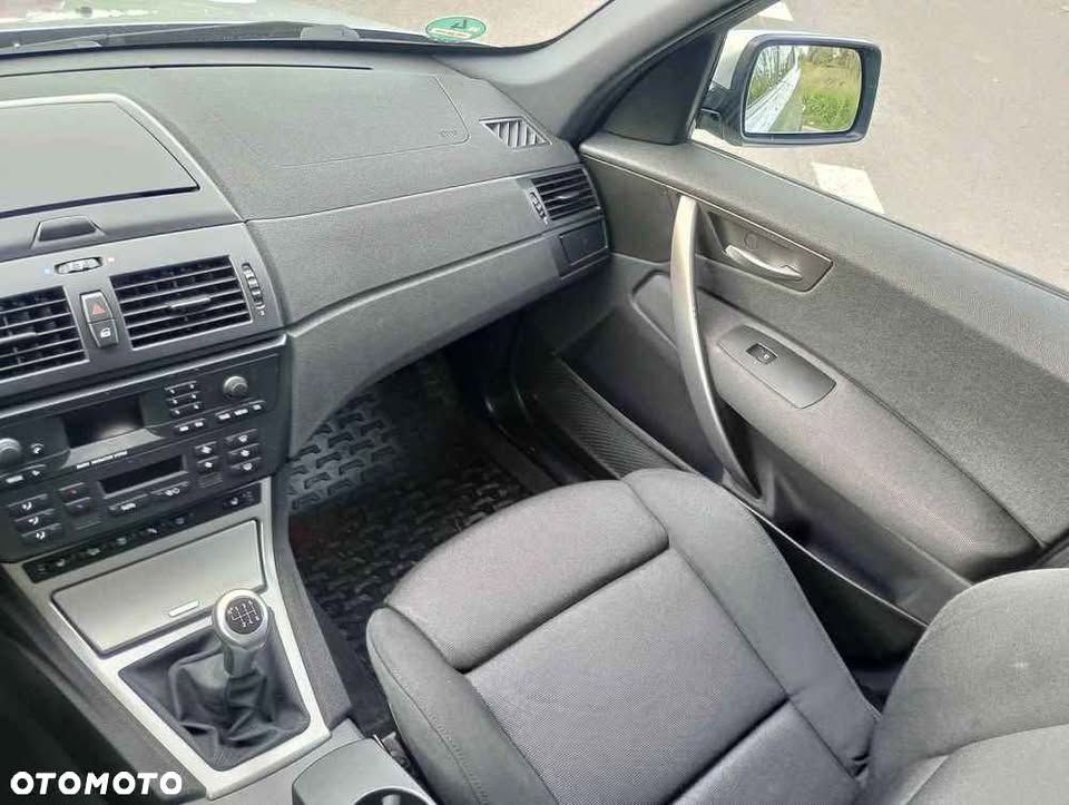 BMW X3 2.0i - 9