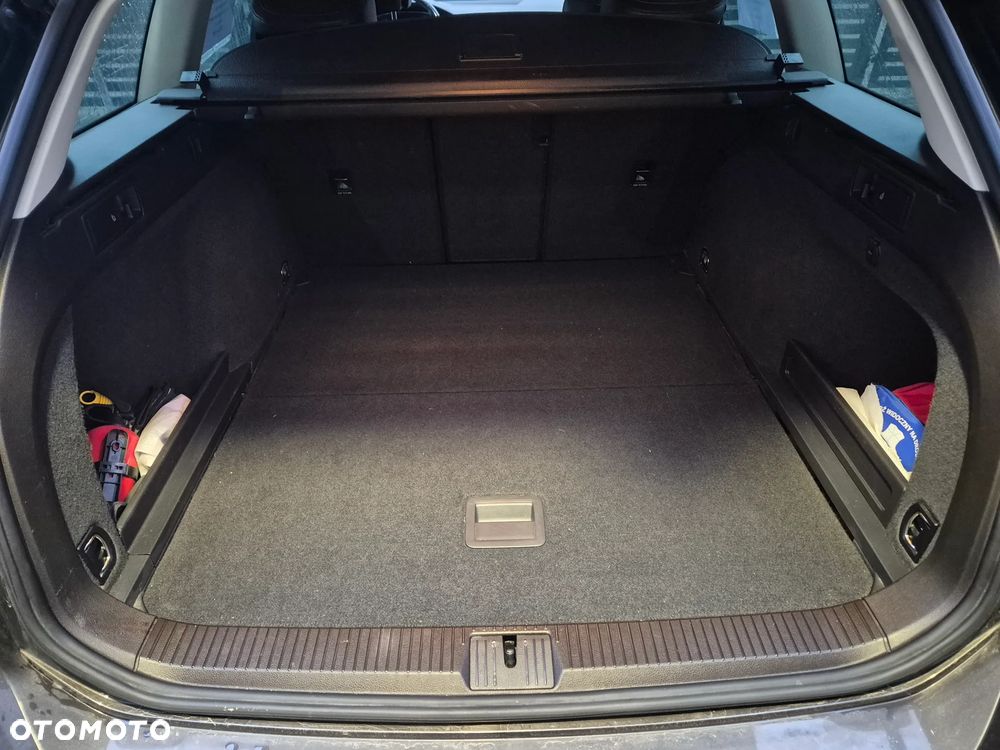 Volkswagen Passat 1.8 TSI BMT Highline - 22