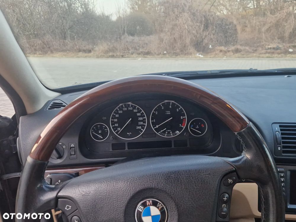 BMW Seria 5 - 8