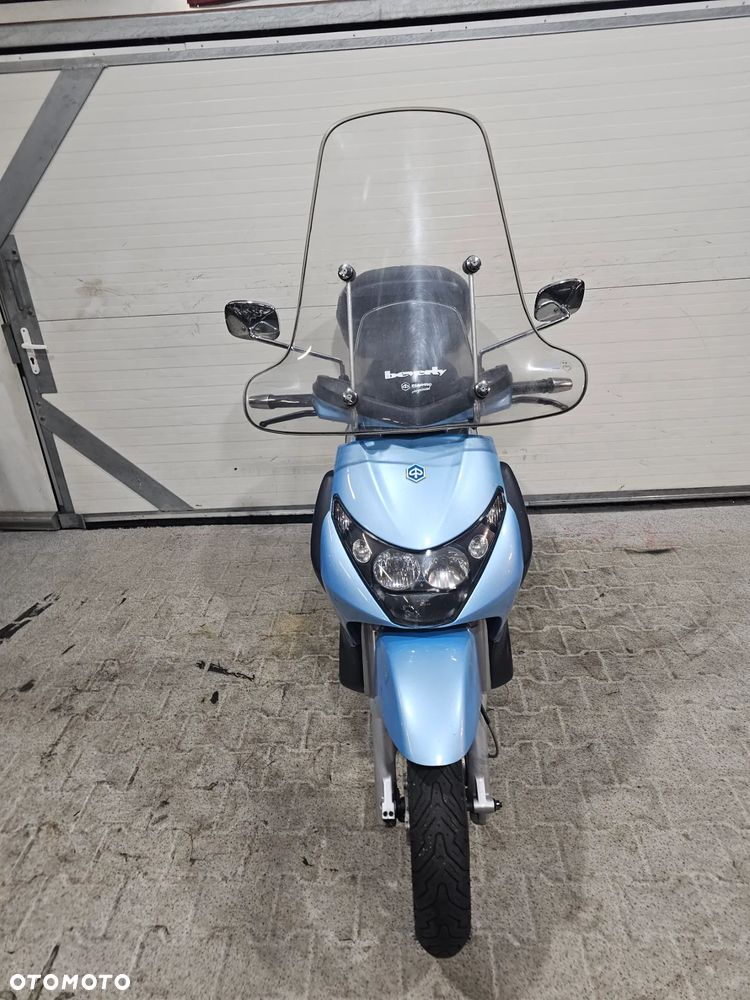 Piaggio Beverly - 16