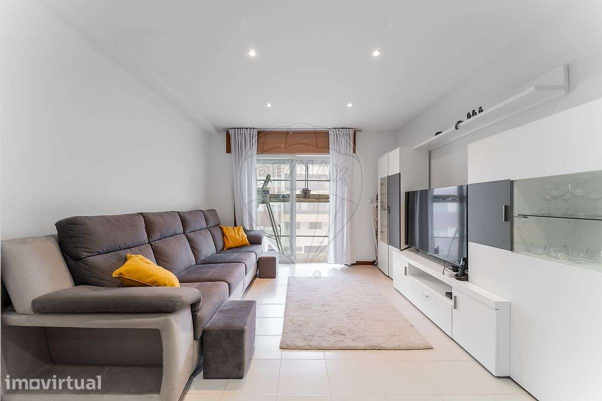 Apartamento T4 para venda - Grande imagem: 2/48