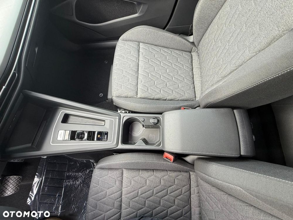 Volkswagen Golf - 13