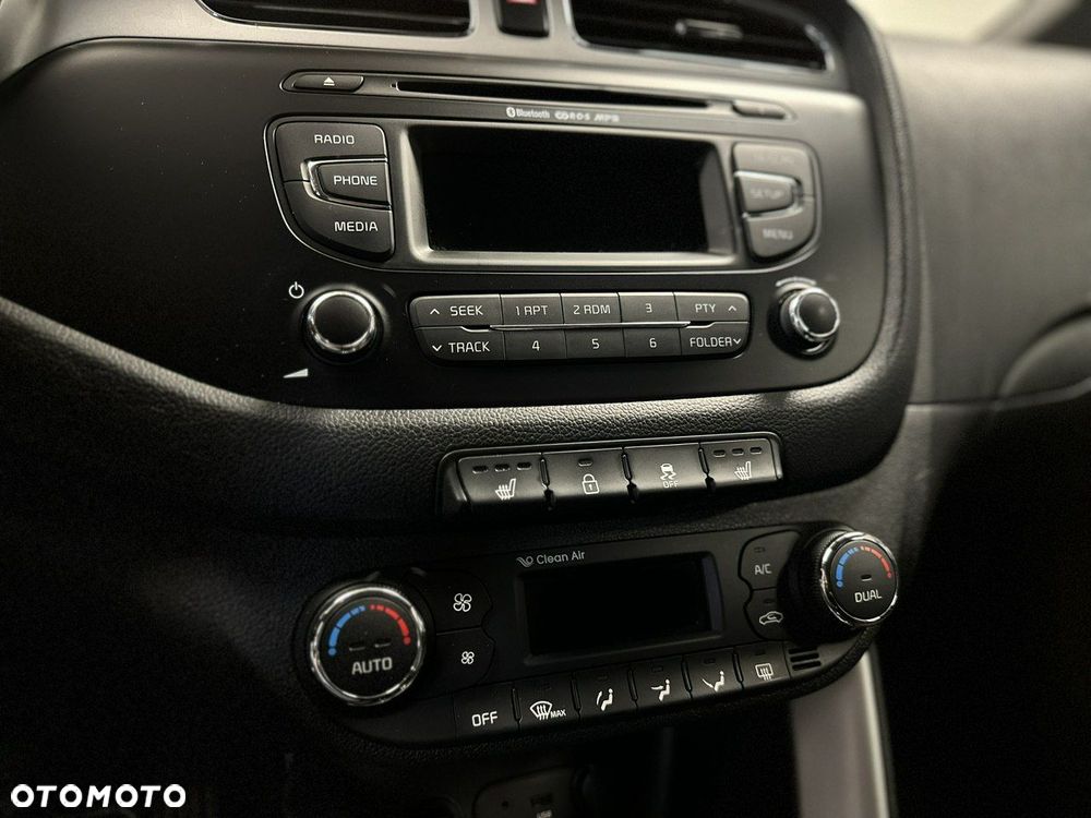 Kia Ceed - 28