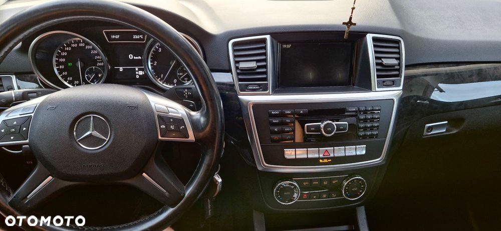 Mercedes-Benz ML 350 BlueTEC 4MATIC 7G-TRONIC - 11