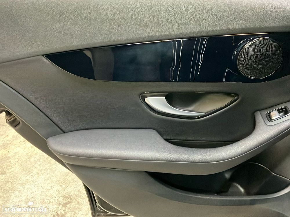 Mercedes-Benz C 300 - 19