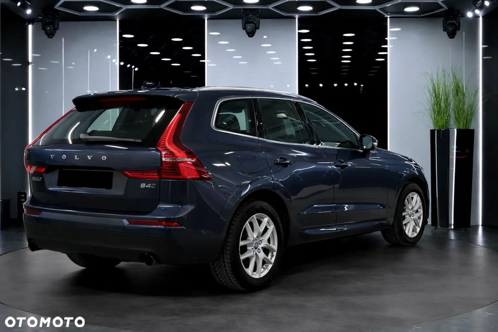 Volvo XC 60 B4 D AWD Momentum Pro - 5