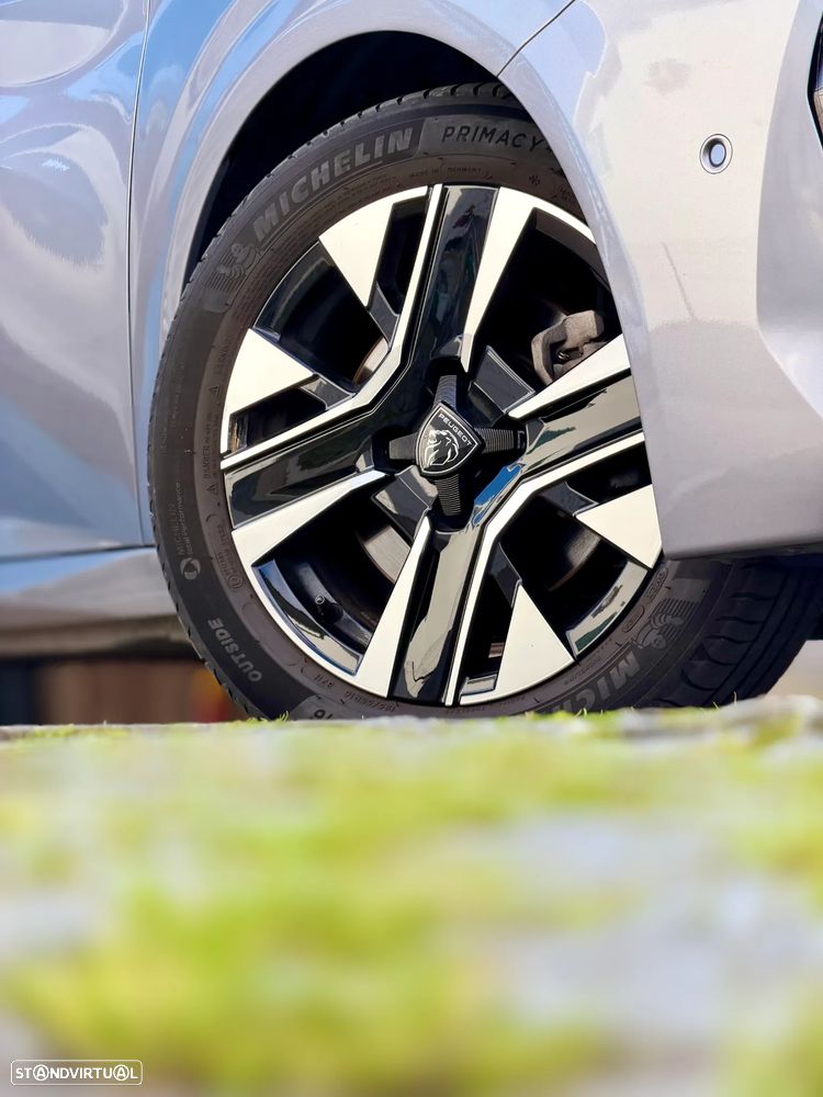 Peugeot 208 1.2 PureTech Allure - 27