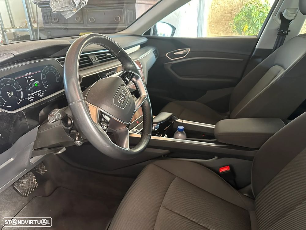 Audi Q8 e-Tron - 6