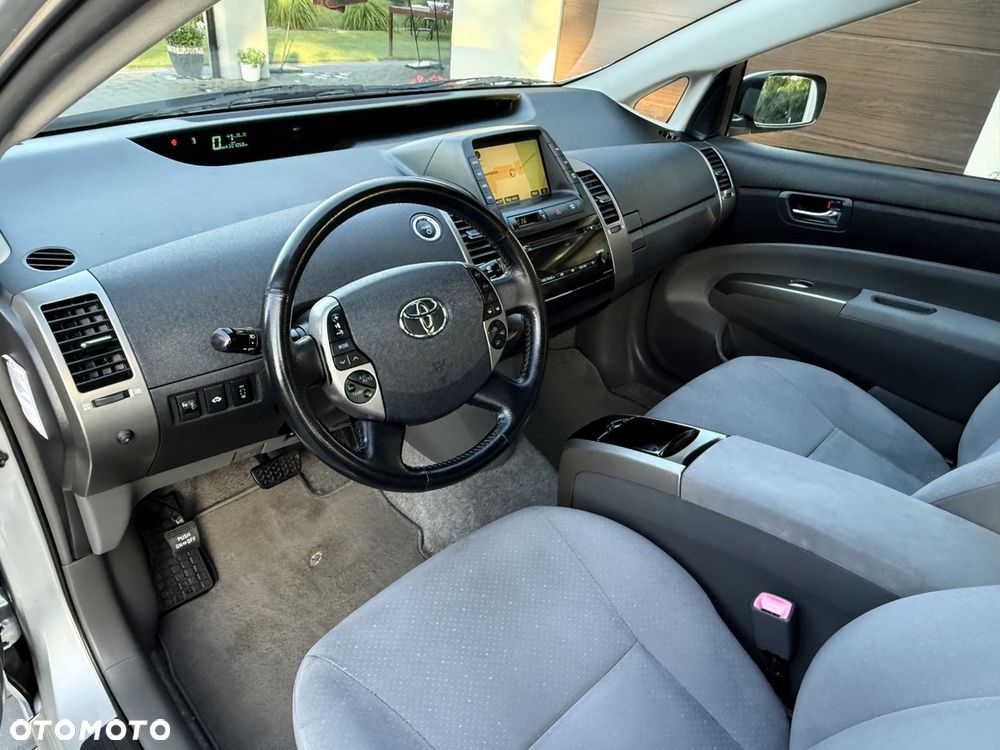 Toyota Prius 1.5 VVT-i Sol - 13